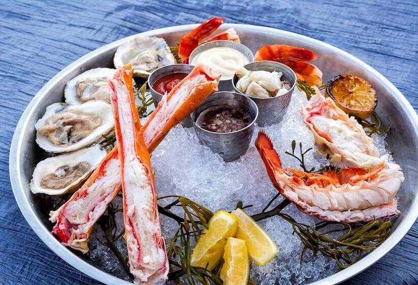 فندق Delray Sands Resort