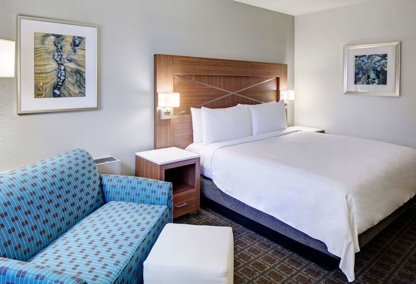 בית מלון כפרי Doubletree By Hilton Milwaukee Downtown