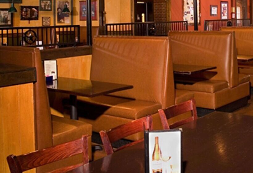 Doubletree By Hilton Hotel Rocky Mount