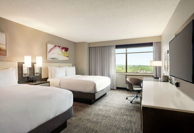 호텔 Doubletree By Hilton St. Paul East