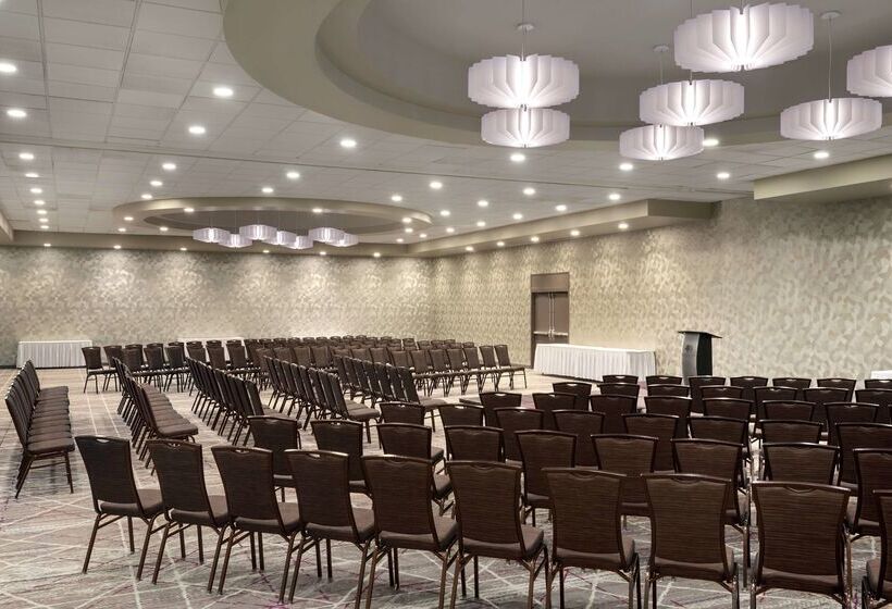 호텔 Doubletree By Hilton St. Paul East