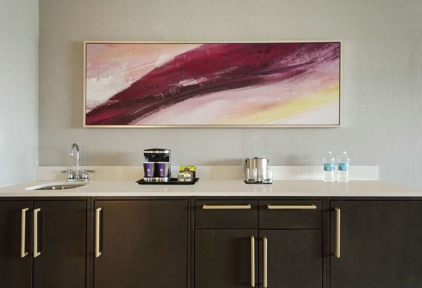 호텔 Doubletree By Hilton St. Paul East