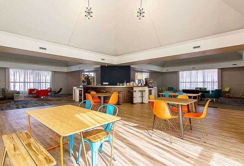 فندق Econo Lodge