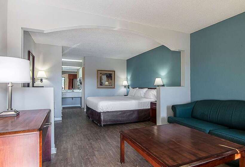 فندق Econo Lodge