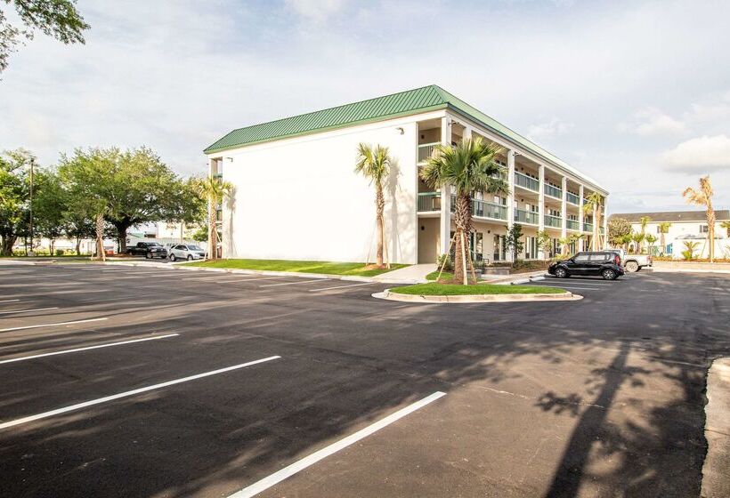 호텔 Econo Lodge Inn & Suites Foleynorth Gulf Shores