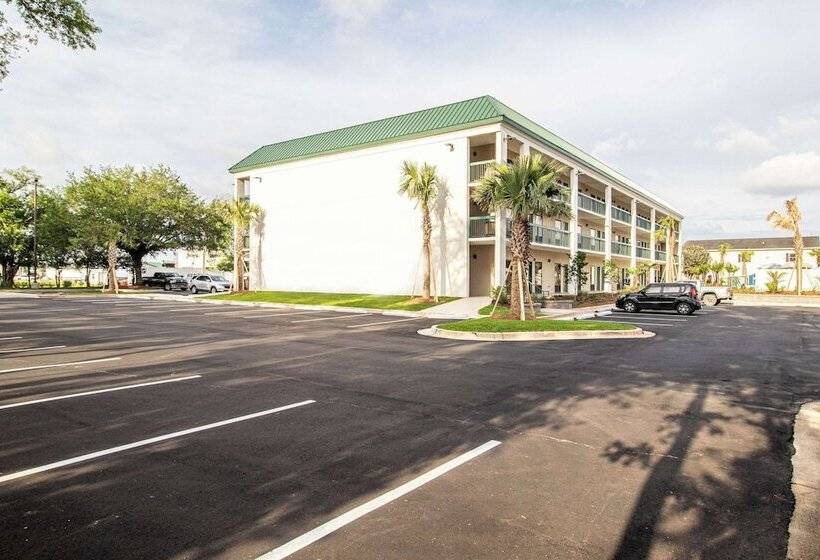 호텔 Econo Lodge Inn & Suites Foleynorth Gulf Shores