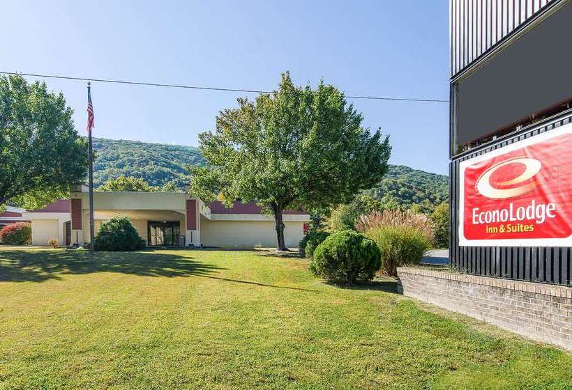 Отель Econo Lodge Inn & Suites