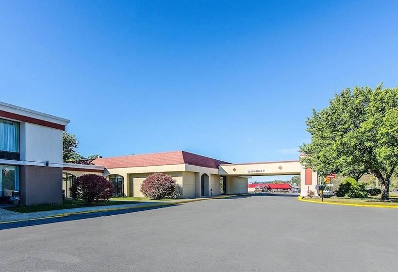 酒店 Econo Lodge Inn & Suites