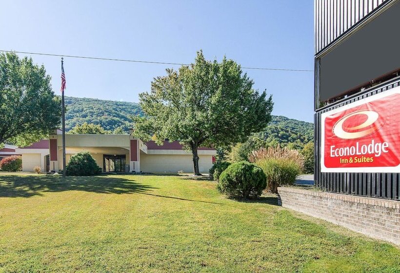 Отель Econo Lodge Inn & Suites