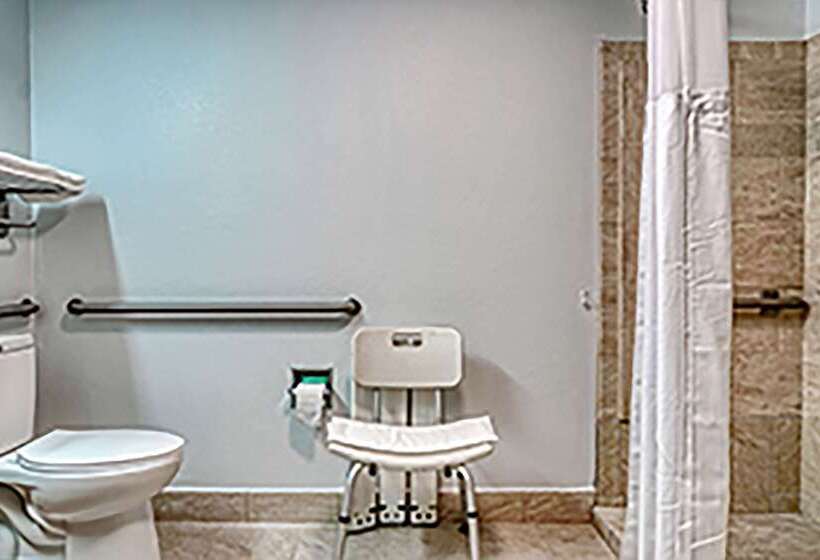 هتل Econo Lodge Raleigh Near Walnut Creek Amphitheatre