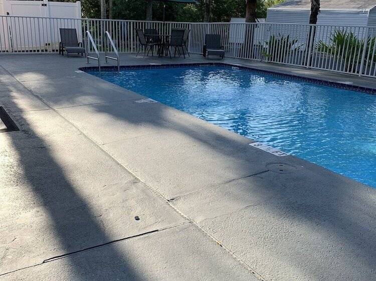 ホテル Econo Lodge