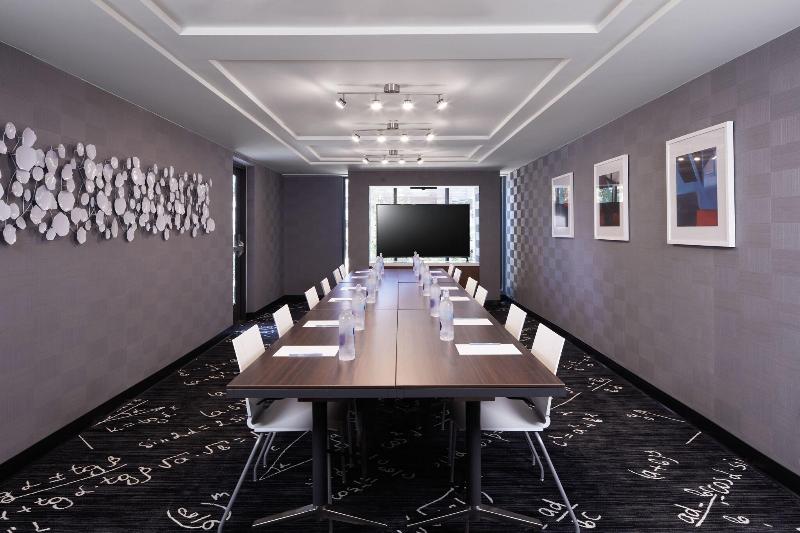 هتل Fairfield Inn & Suites By Marriott Camarillo