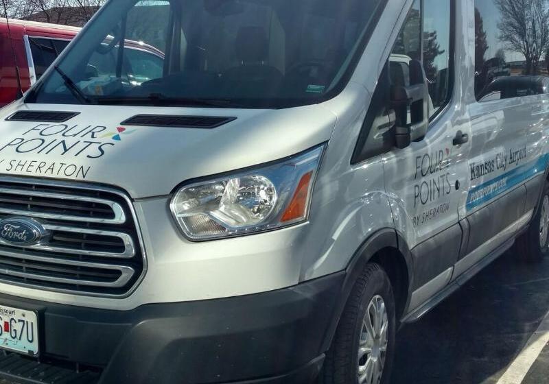 فندق Four Points By Sheraton Kansas City Airport