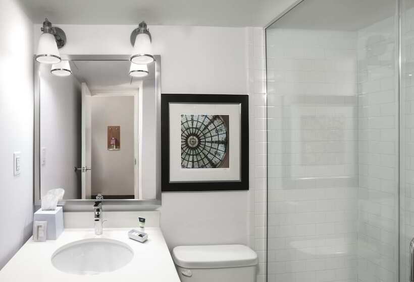 ホテル Doubletree By Hilton Manhattan, Ks