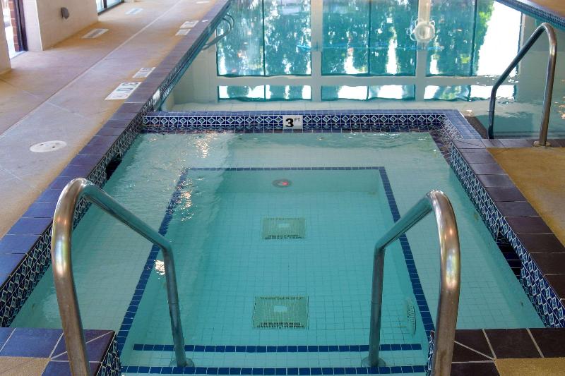 فندق Comfort Inn & Suites Nw Milwaukee