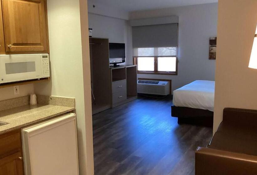 Links Bos Landen Hotel & Spa Of Pella, Trademark By Wyndham