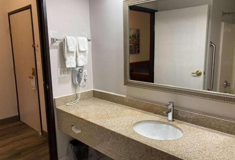 Links Bos Landen Hotel & Spa Of Pella, Trademark By Wyndham