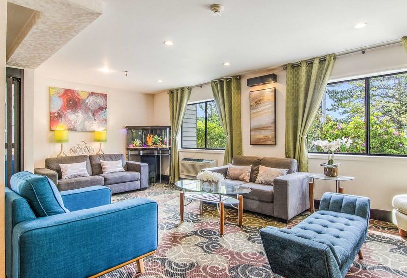 فندق Guesthouse Inn & Suites Poulsbo