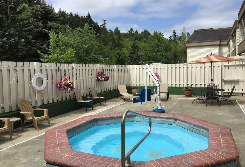 فندق Guesthouse Inn & Suites Poulsbo