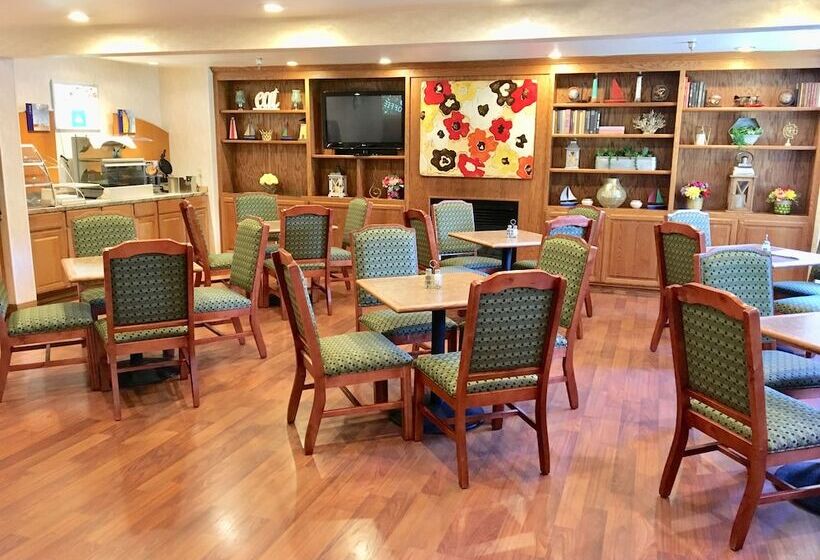 فندق Guesthouse Inn & Suites Poulsbo