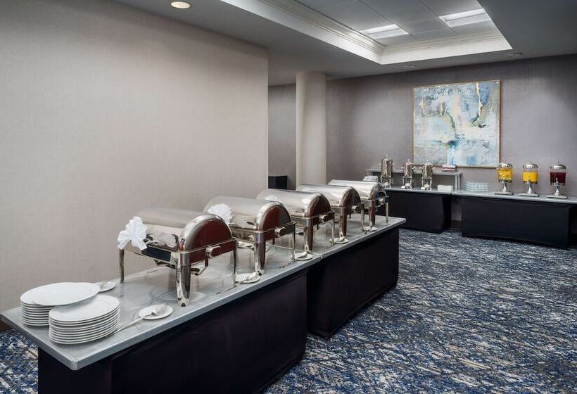 בית מלון כפרי Doubletree By Hilton Charlotte City Center