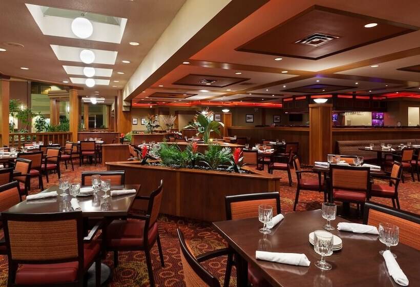 هتل Holiday Inn Cincinnati Airport, An Ihg