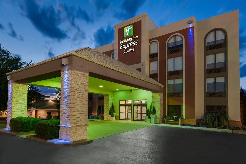 Holiday Inn Express Hotel & Suites Bentonville, An Ihg