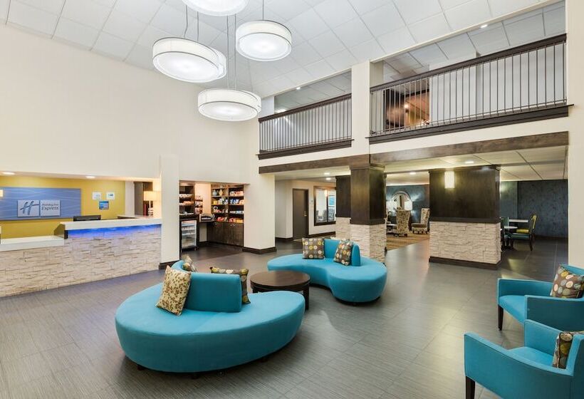 Holiday Inn Express Hotel & Suites Bentonville, An Ihg