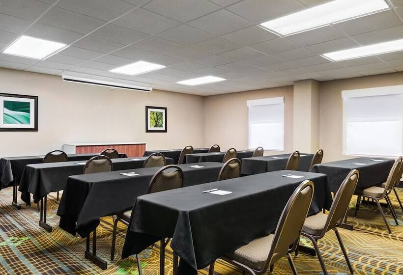 Holiday Inn Express Hotel & Suites Bentonville, An Ihg