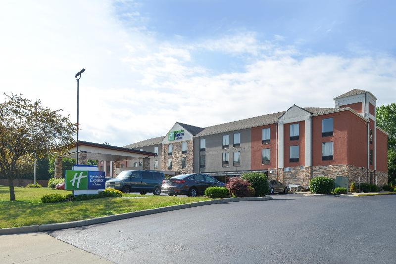 Отель Holiday Inn Express & Suites Dayton Huber Heights By Ihg