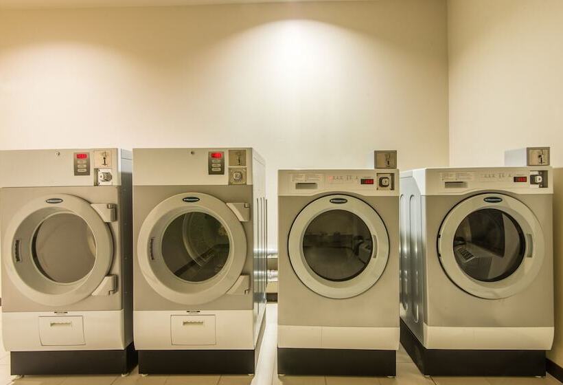 Holiday Inn Express Hotel & Suites Hobbs By Ihg