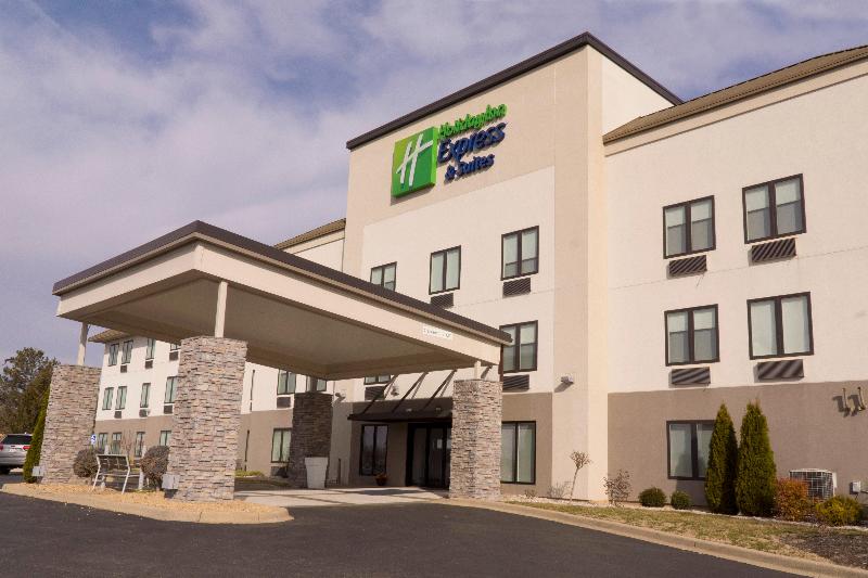 Holiday Inn Express Hotel & Suites Madison, An Ihg