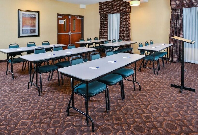 Holiday Inn Express Hotel & Suites Portland   Jantzen Beach, An Ihg