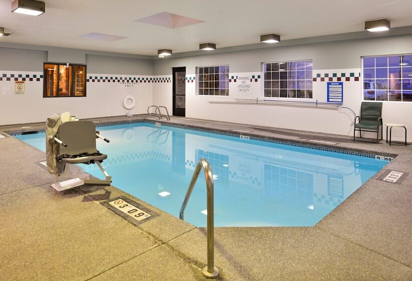 Holiday Inn Express Hotel & Suites Portland   Jantzen Beach, An Ihg