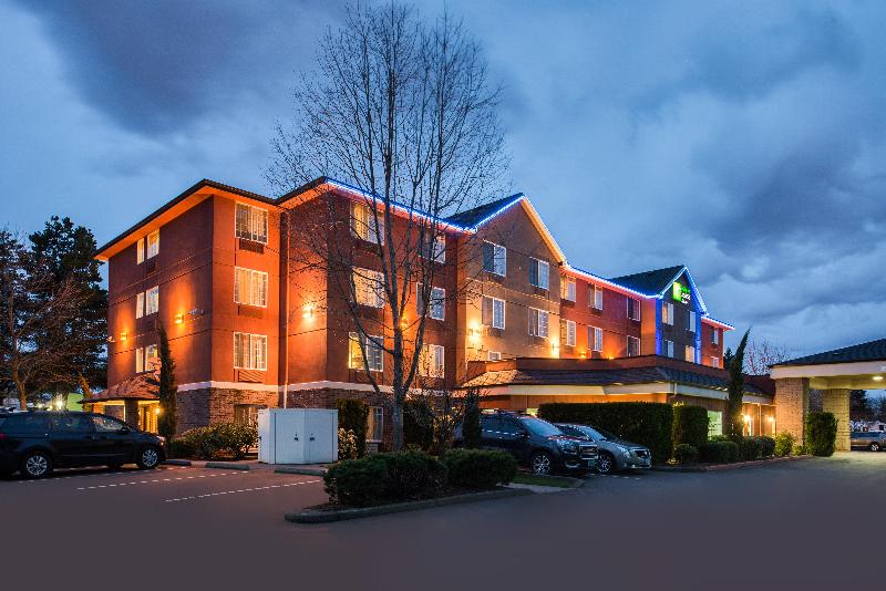 Holiday Inn Express Hotel & Suites Portland   Jantzen Beach, An Ihg