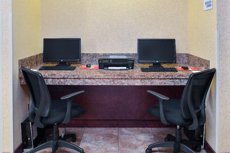 Holiday Inn Express Hotel & Suites Portland   Jantzen Beach, An Ihg