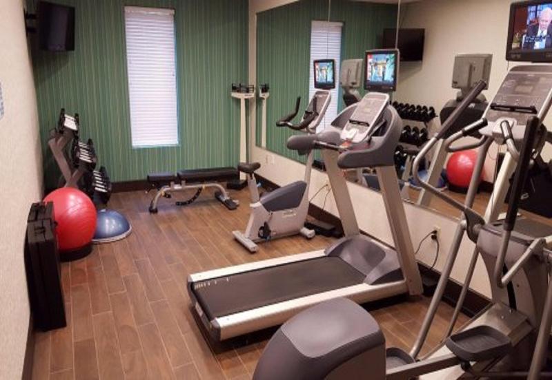 فندق Holiday Inn Express & Suites Quincy I 10, An Ihg