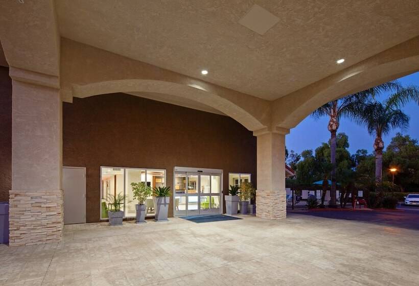 Holiday Inn Express Hotel & Suites San Diego Escondido, An Ihg