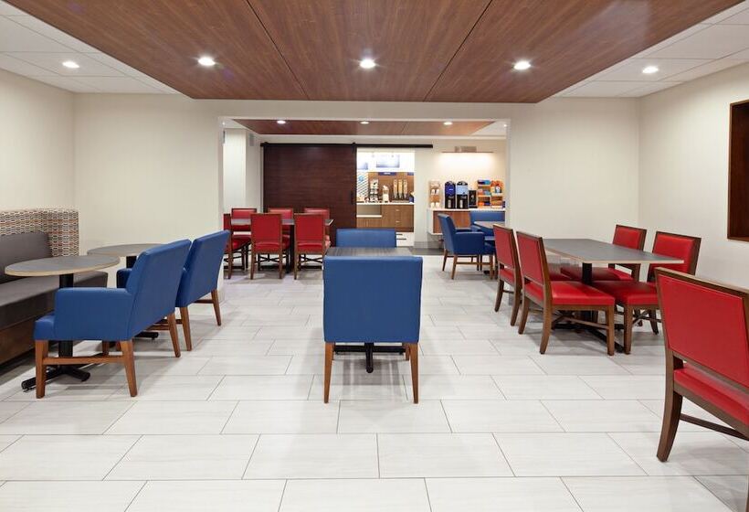 Holiday Inn Express Hotel & Suites San Diego Escondido, An Ihg