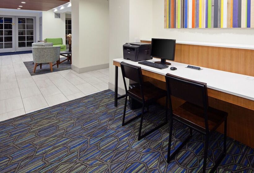 Holiday Inn Express Hotel & Suites San Diego Escondido, An Ihg