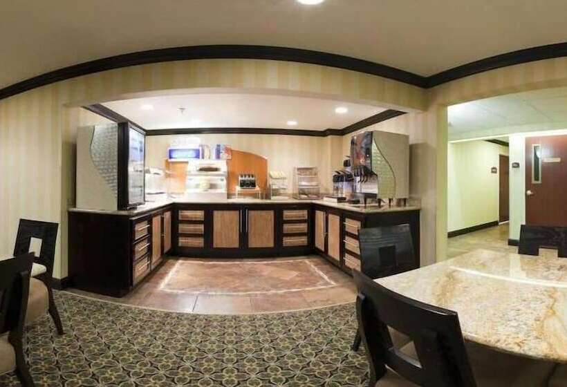 Holiday Inn Express Hotel & Suites Wabash, An Ihg