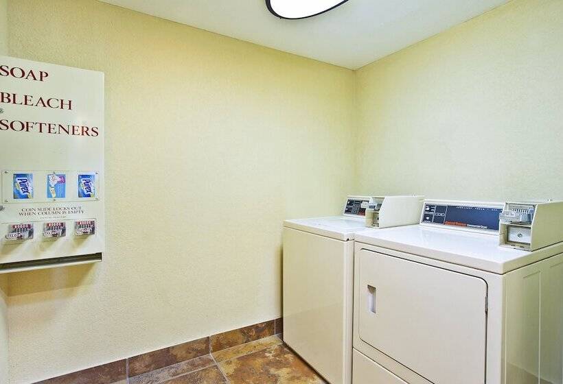 Holiday Inn Express Hotel & Suites Wabash, An Ihg