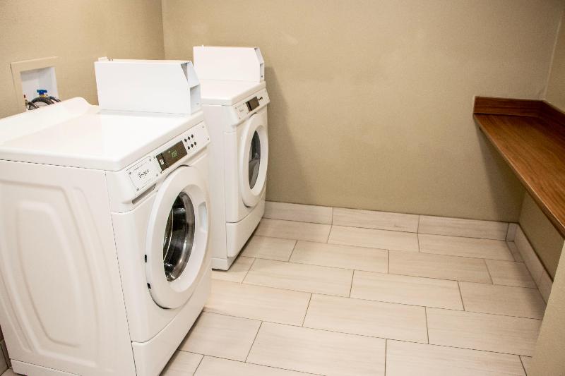 Отель Holiday Inn Express Allentown North, An Ihg