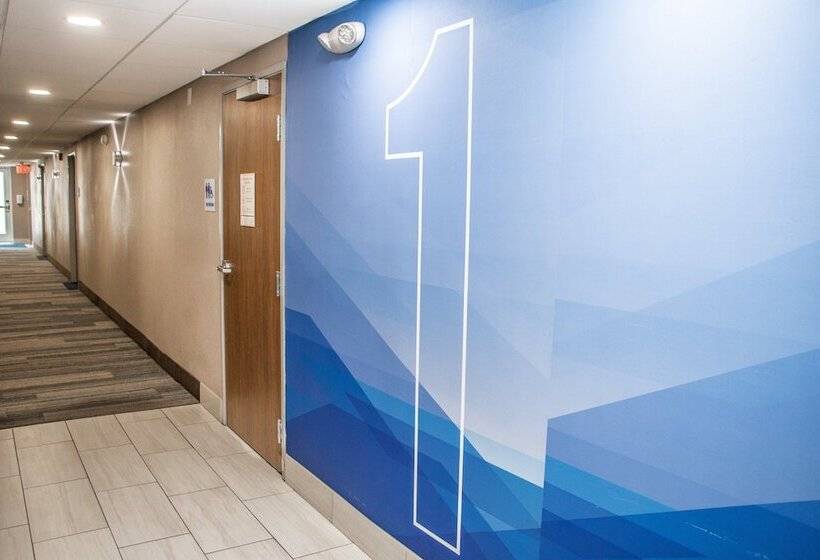 Отель Holiday Inn Express Allentown North, An Ihg