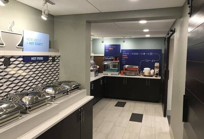 Отель Holiday Inn Express Allentown North, An Ihg