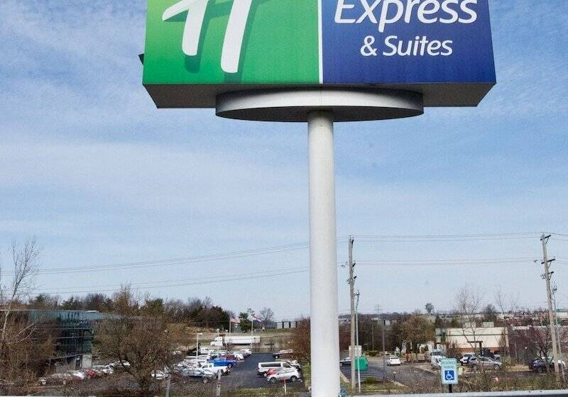 Holiday Inn Express Hotel & Suites Fenton/i 44, An Ihg