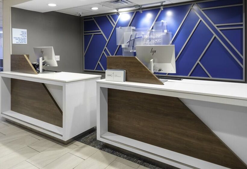 ホテル Holiday Inn Express And Suites Kimball By Ihg