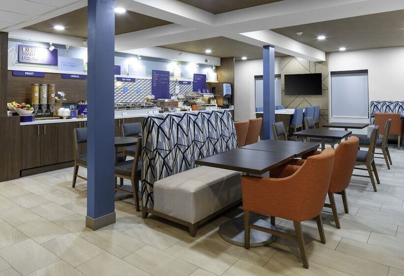 ホテル Holiday Inn Express And Suites Kimball By Ihg
