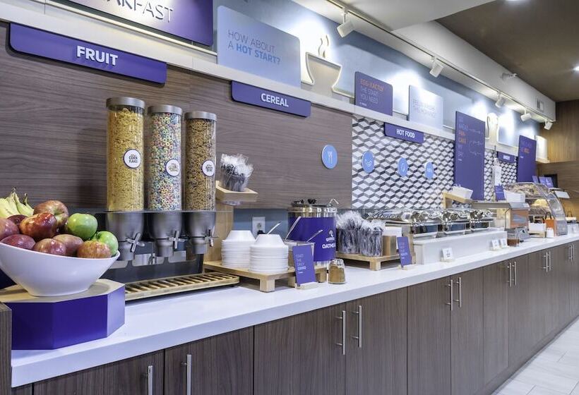 ホテル Holiday Inn Express And Suites Kimball By Ihg