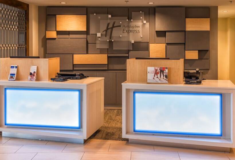 ホテル Holiday Inn Express Charleston Us Highway 17 & I 526, An Ihg